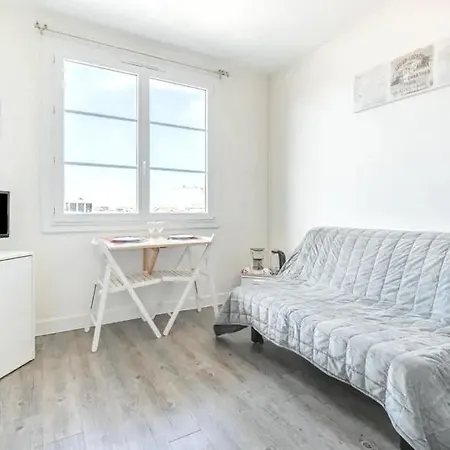 Au Calme Proche Centre Et Apartment